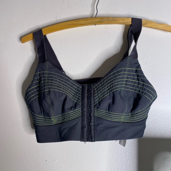 Fabletics Outfit - Picture 2 of 3